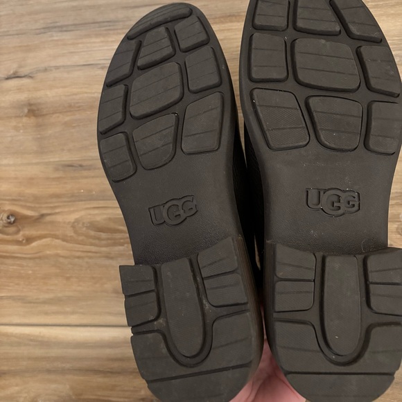 Chelsea style UGG leather boots - Picture 4 of 6